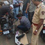 कर्णकर्कश सायलन्सरविरोधात वाहतूक पोलिसांची धडक कारवाई; चार तासांत १४१ दुचाकींवर दंडात्मक कारवाई