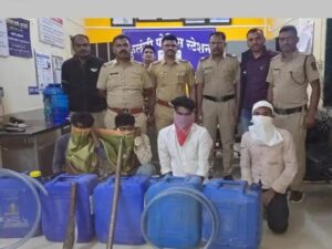 समृद्धी महामार्गावर मध्यरात्री थरार! डिझेल चोरण्यासाठी कोयता,रॉडसह टोळीचा हल्ला; ४ अटकेत