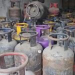 वाळूज MIDC मध्ये 403 गॅस सिलेंडरचा संशयास्पद साठा; प्रशासनाची मोठी कारवाई