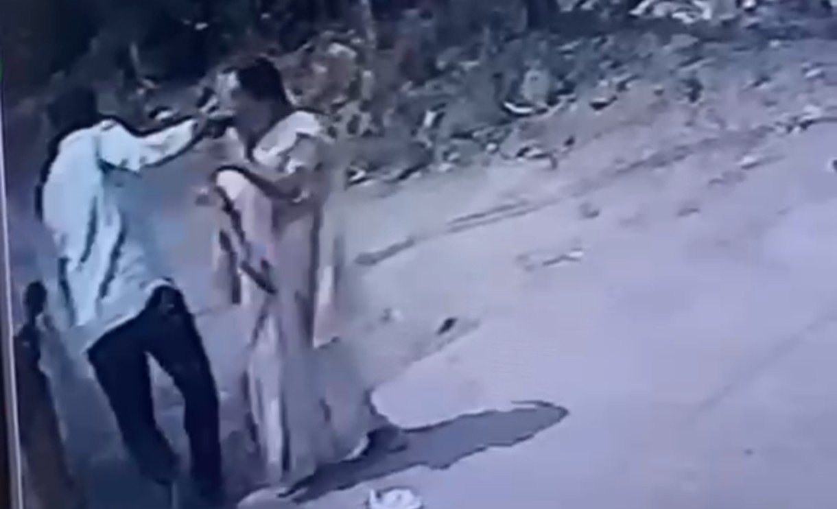 उल्कानगरी परिसरात पुन्हा सोनसाखळी हिसकावली; वृद्ध महिलेला केले लक्ष्य; व्हिडिओ व्हायरल